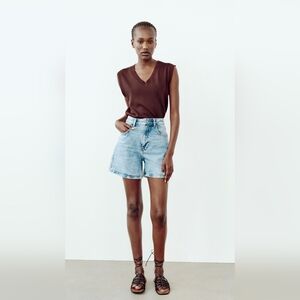 NWT Zara Mid-blue Mom Fit Denim Shorts Z1975 (current) - size 10